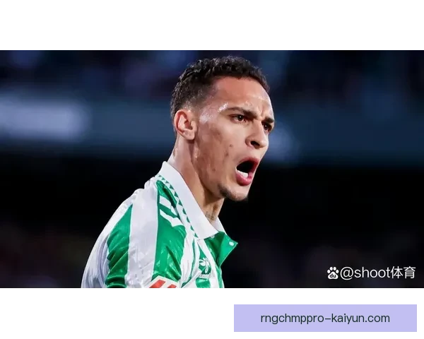 安东尼在新赛季的球队贡献持续显现，状态回暖逐渐成为关键球员。